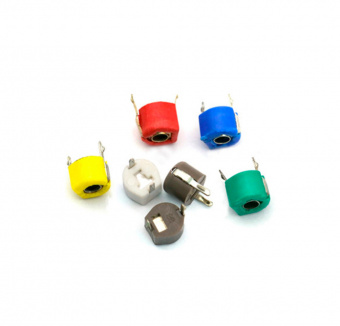Конденсатор подстроечный 6mm 7 пФ (З0)